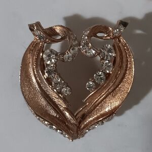 vintage Crown Trifari Alfred Philippe gold-tone leaf-shaped clip-on earrings MCM